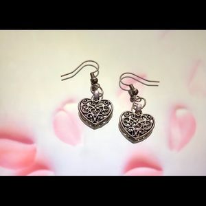 ✨ Heart shaped earrings ✨